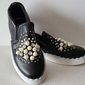 Razzmatazz white pearls -embellished sneakers Women's Sz.8.5
